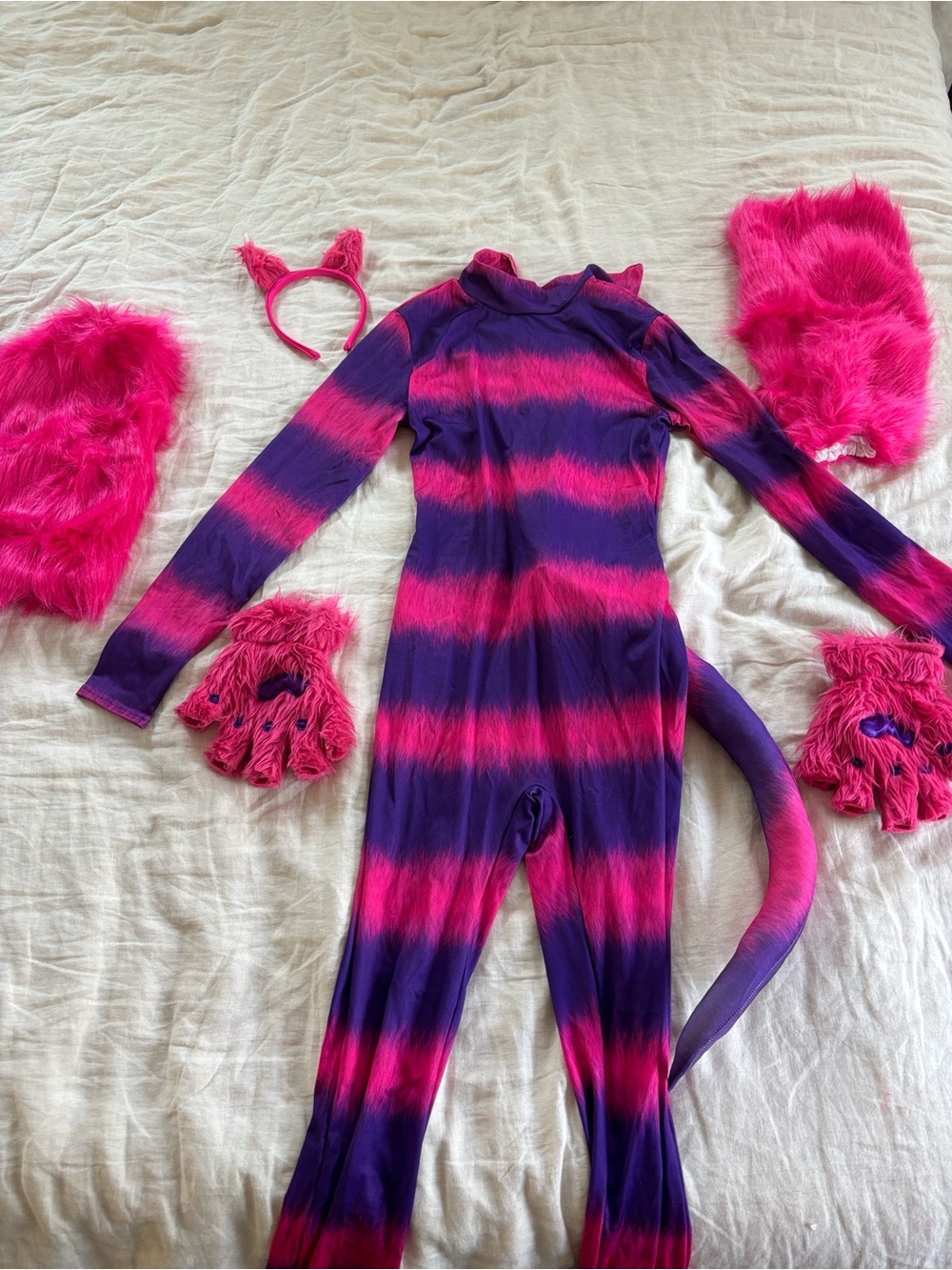 Cheshire Cat Costume Jumpsuit with Tail and Furry Accessories - Picture 4 of 7